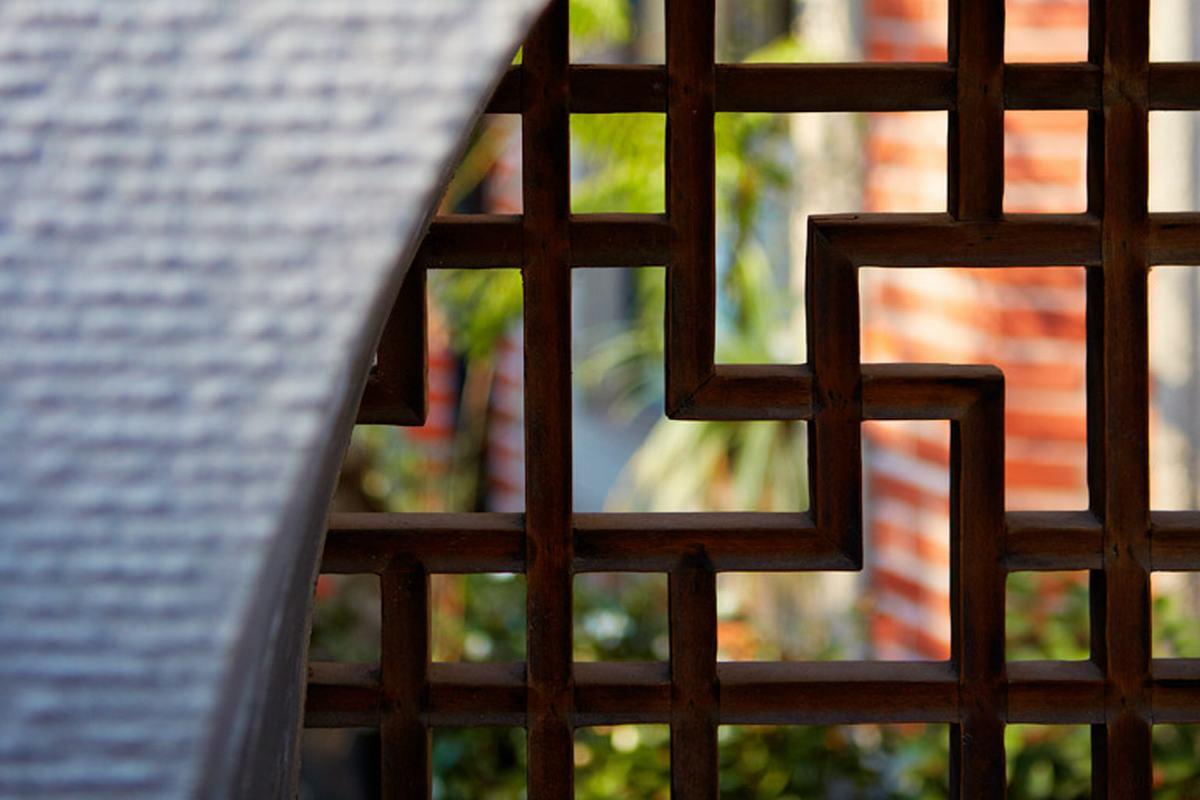 Le Meridien Putrajaya Exterior foto A Chinese window